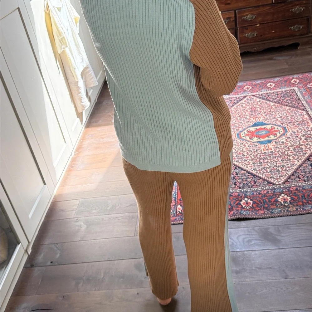 Ragdoll Camel and Blue Ribbed Knit Set - Picture 7 of 12